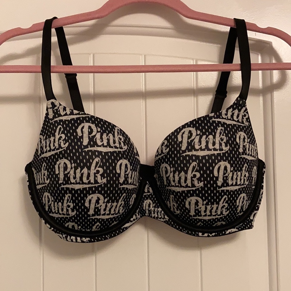 PINK Wear Everywhere T-Shirt Lightly Lined Bra